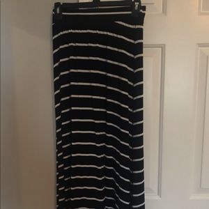 Girls size XL black and white striped maxi skirt.